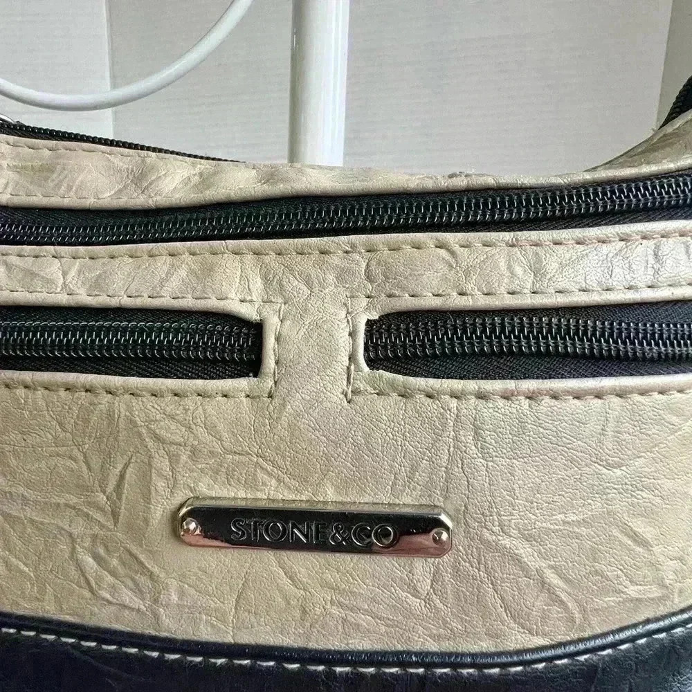 Stone and Company Leather Crossbody Bsg - Picture 3 of 10